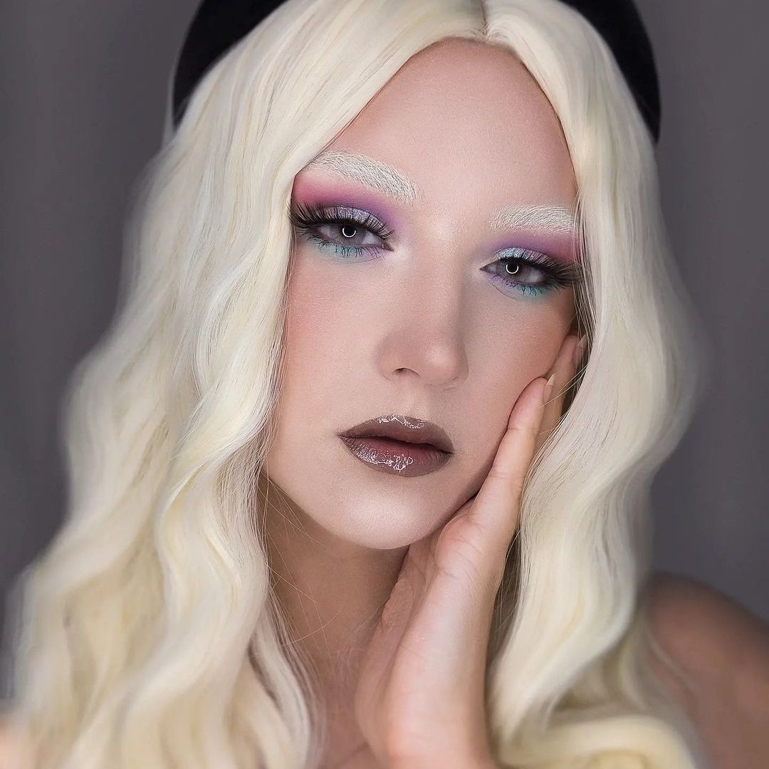 Hidrocor Icy Gray Coloured Contacts | Yearly