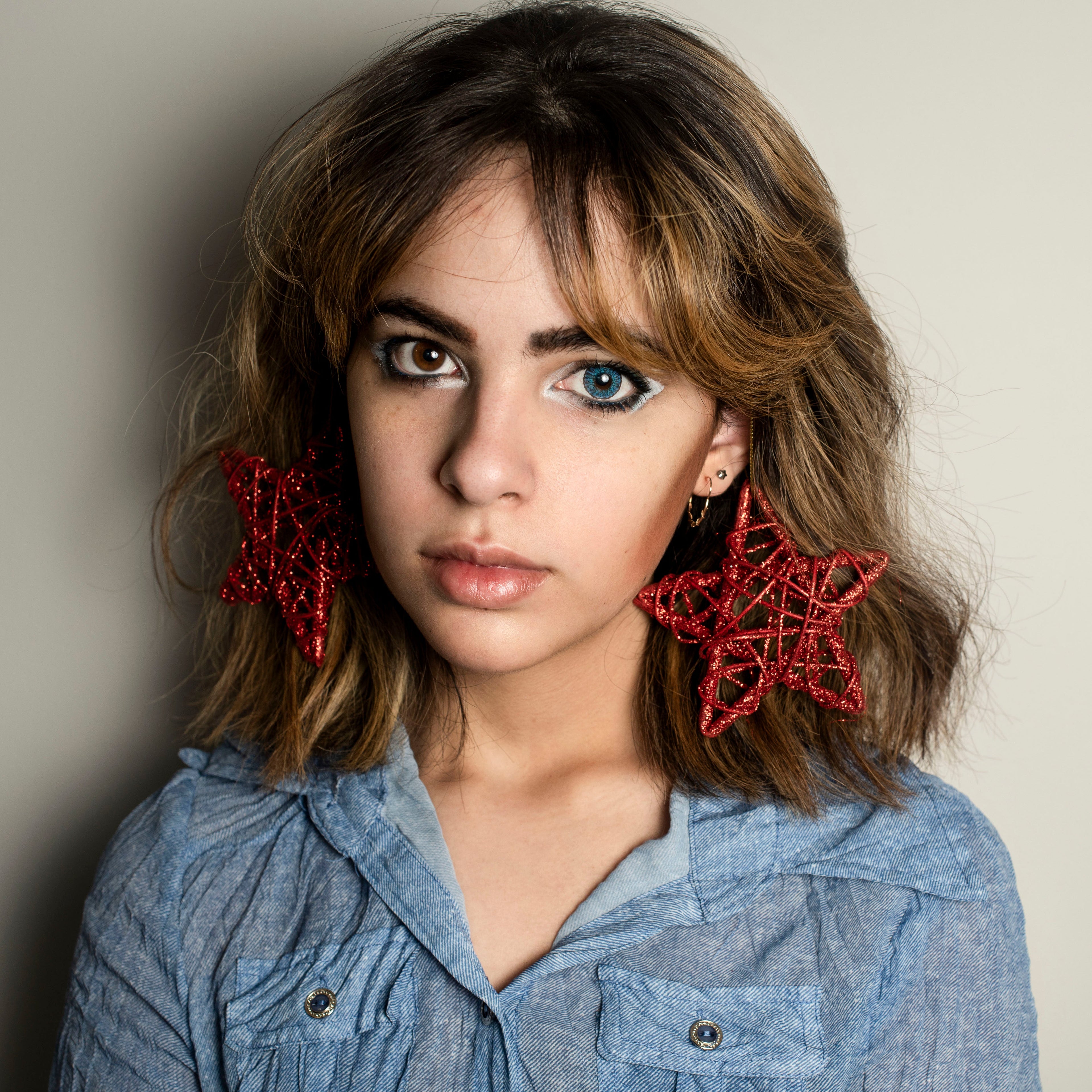 3 Tone Brilliant Blue Coloured Contacts | Yearly