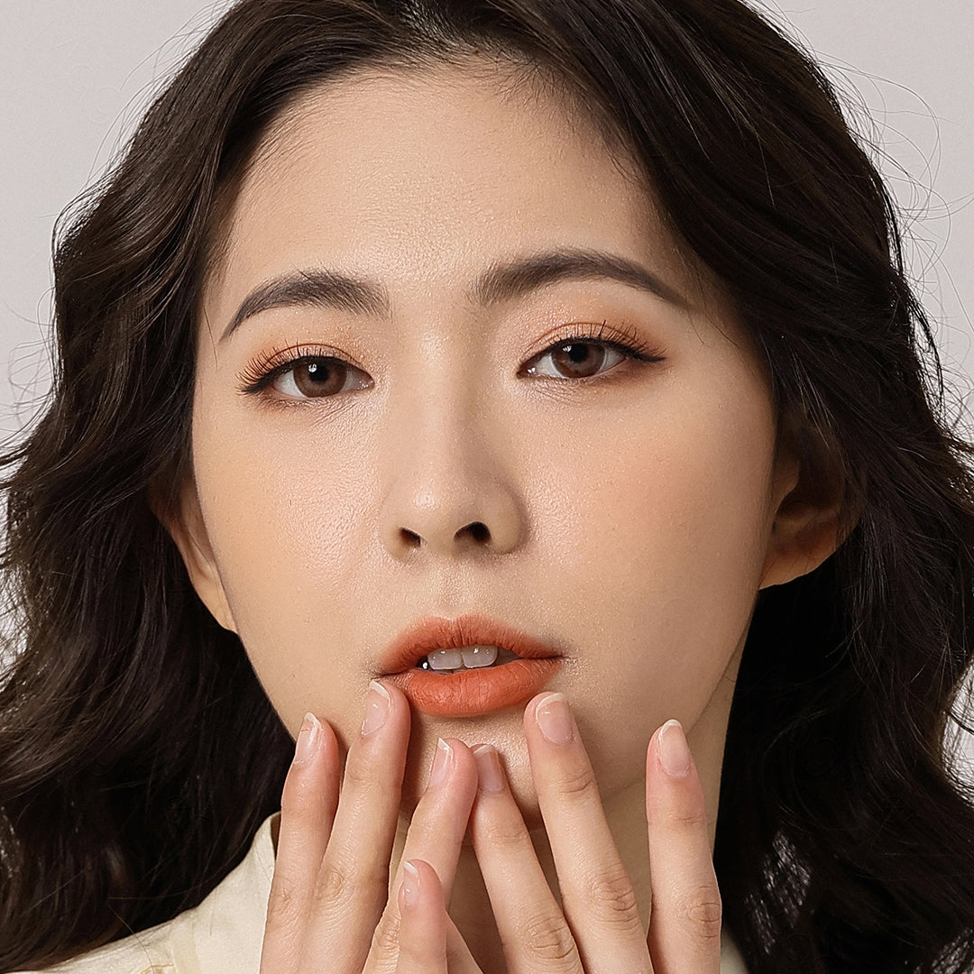 Iris Honey Colored Contacts - Image 4 | Colored Contacts | FreshGo